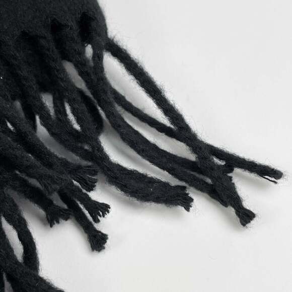 HERMES Black Scarf - Picture 3 of 4